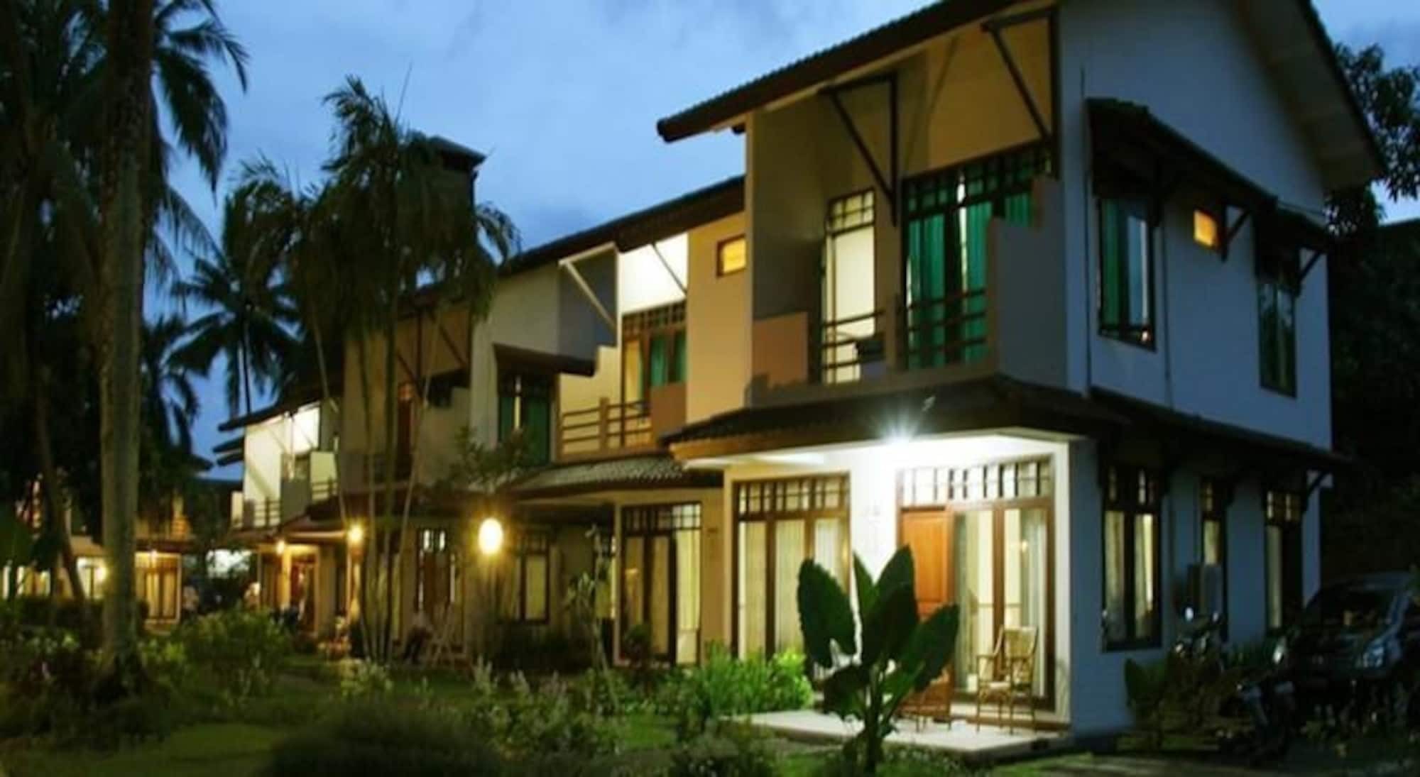 The Jayakarta Villas Anyer Exterior photo